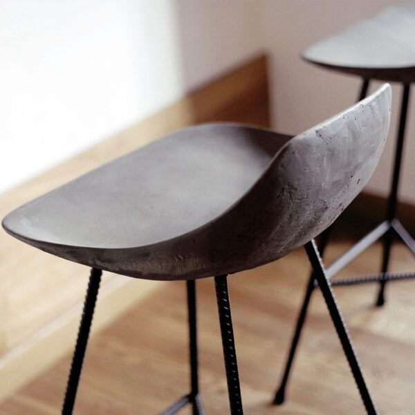 Möbel aus Beton - Counter Chair Hauteville, Amierungsstahl