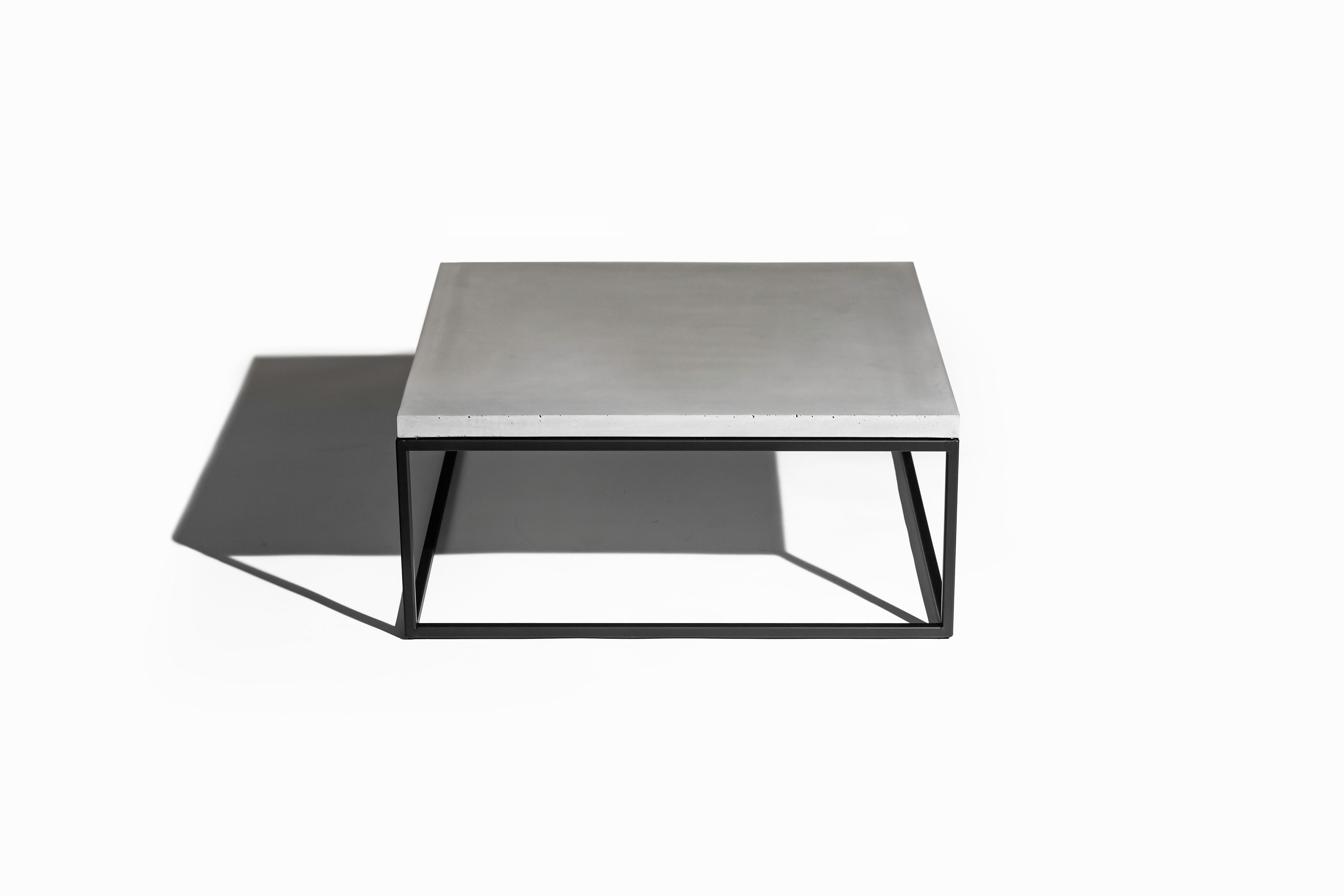 Möbel aus Beton: Perspective Coffee Table L, black edition